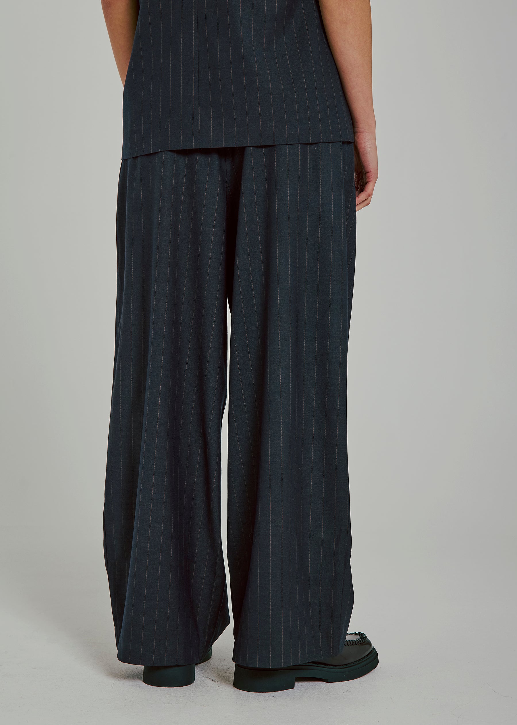 NORR Kandria pants Pants Brown pinstripe