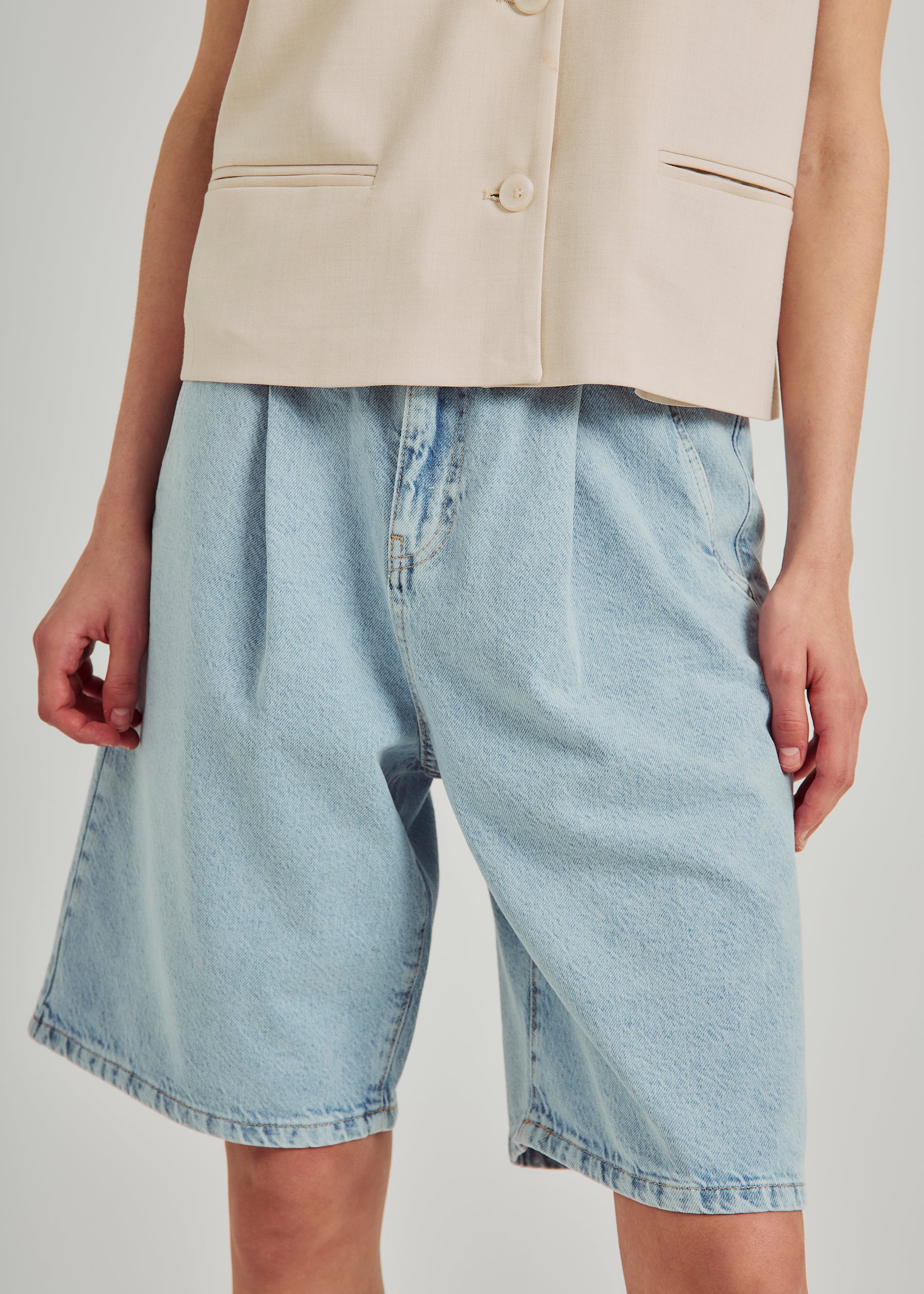 NORR Kenzie pleat long shorts Shorts Light blue wash