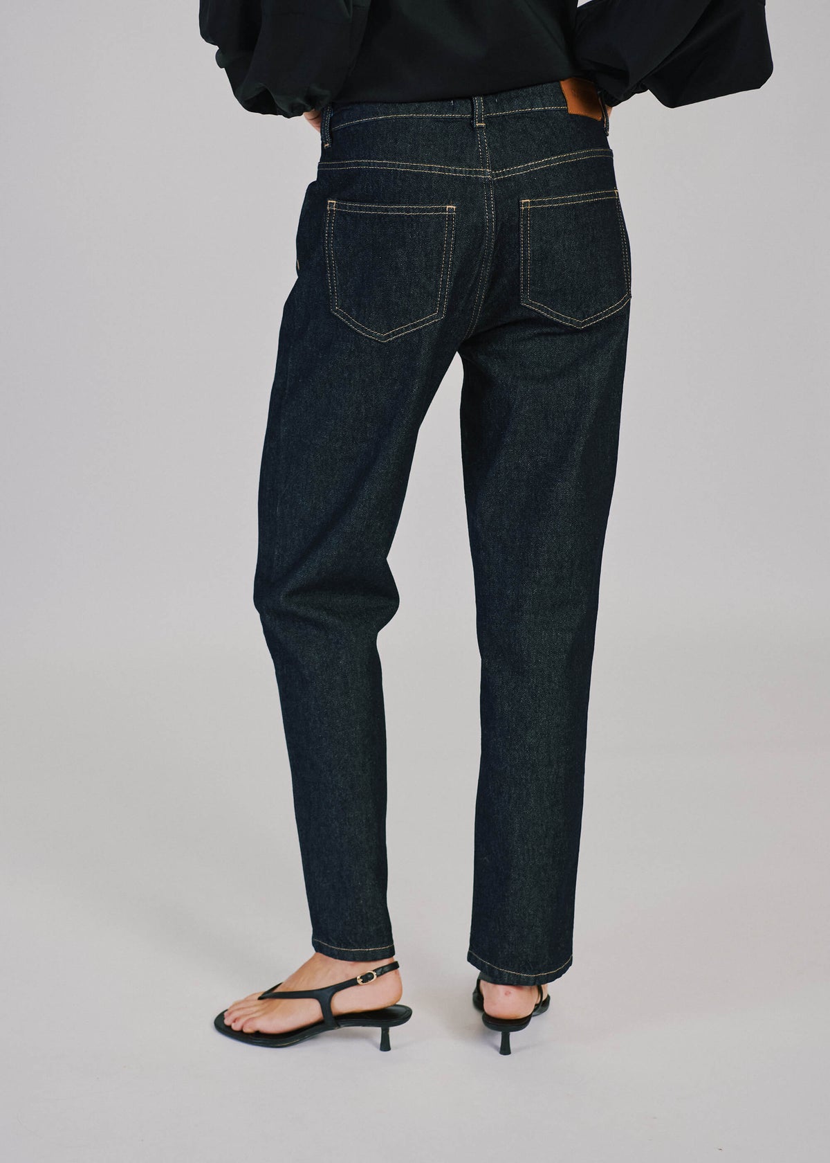 NORR Kenzie relaxed ankle jeans Pants Dark blue wash