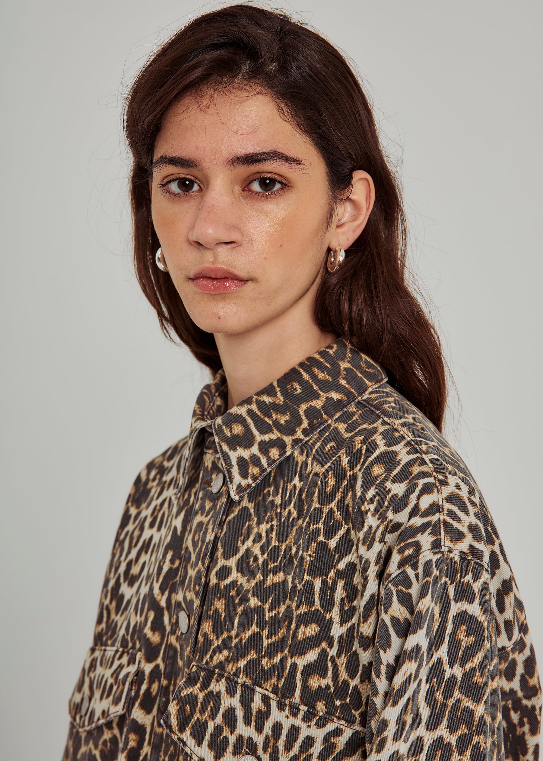 NORR Larisa clean denim shirt Shirts Leo print