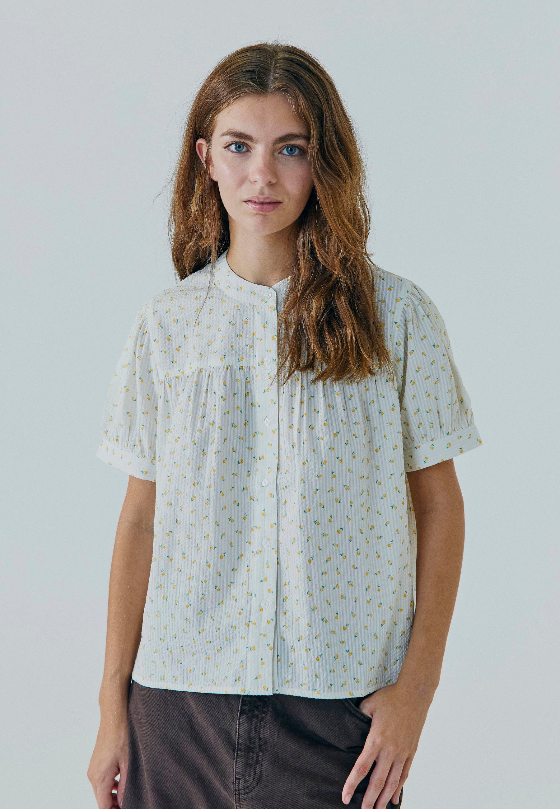 NORR NO - Fia ss shirt Shirts Light yellow flower AOP