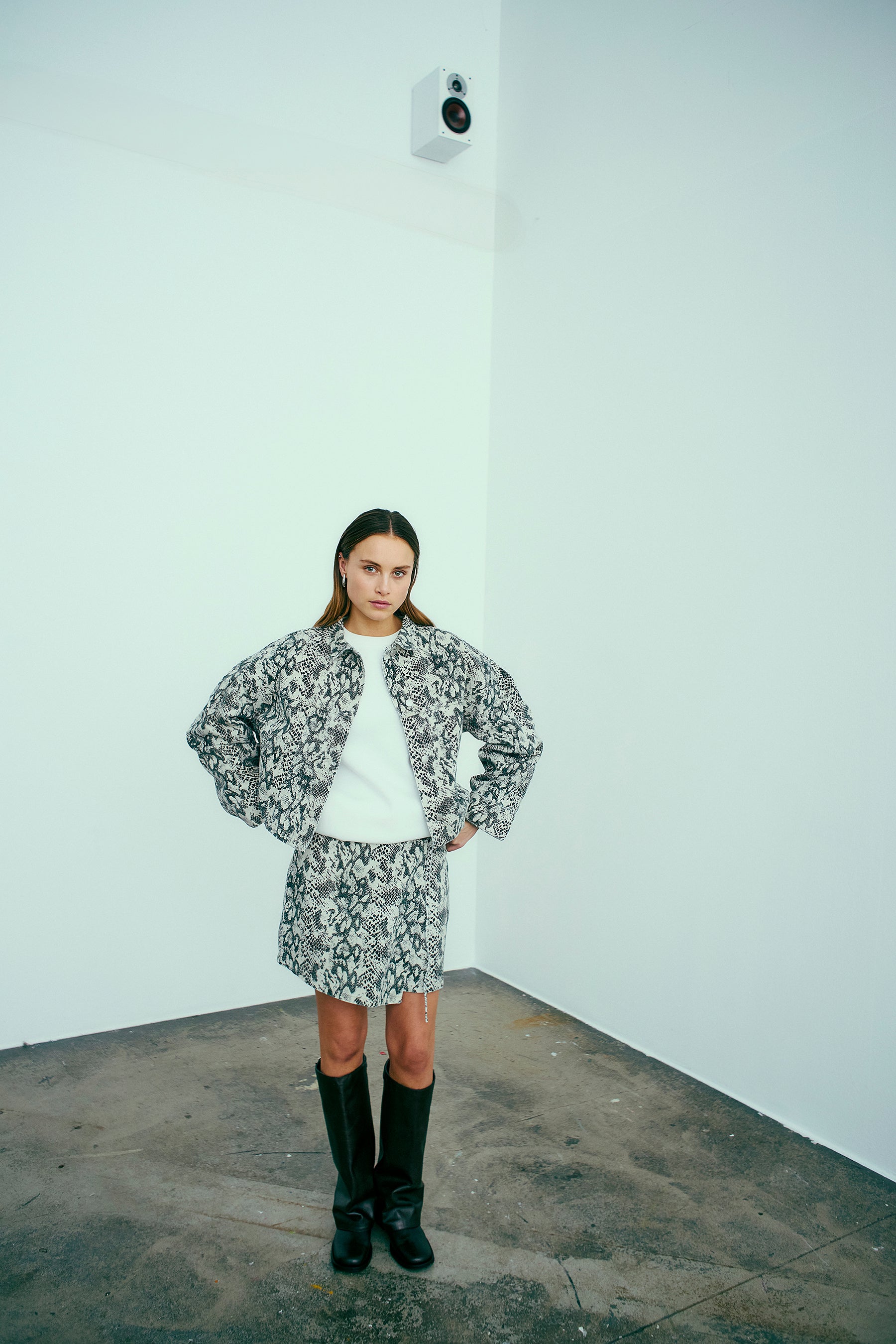 NORR Ninni tie denim skirt Skirts Snake AOP