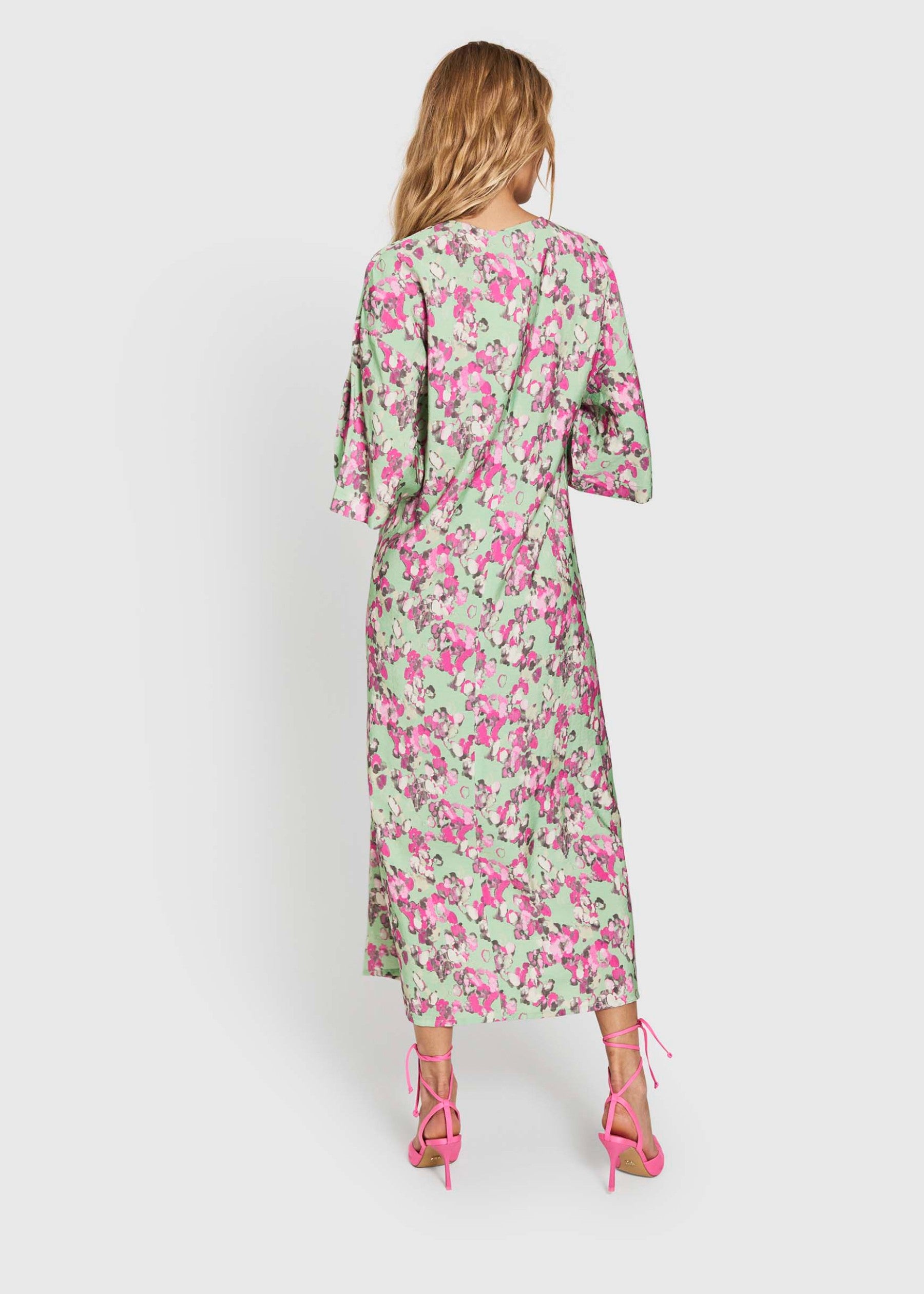 NORR Alyssa V-neck dress Dresses Meadow print