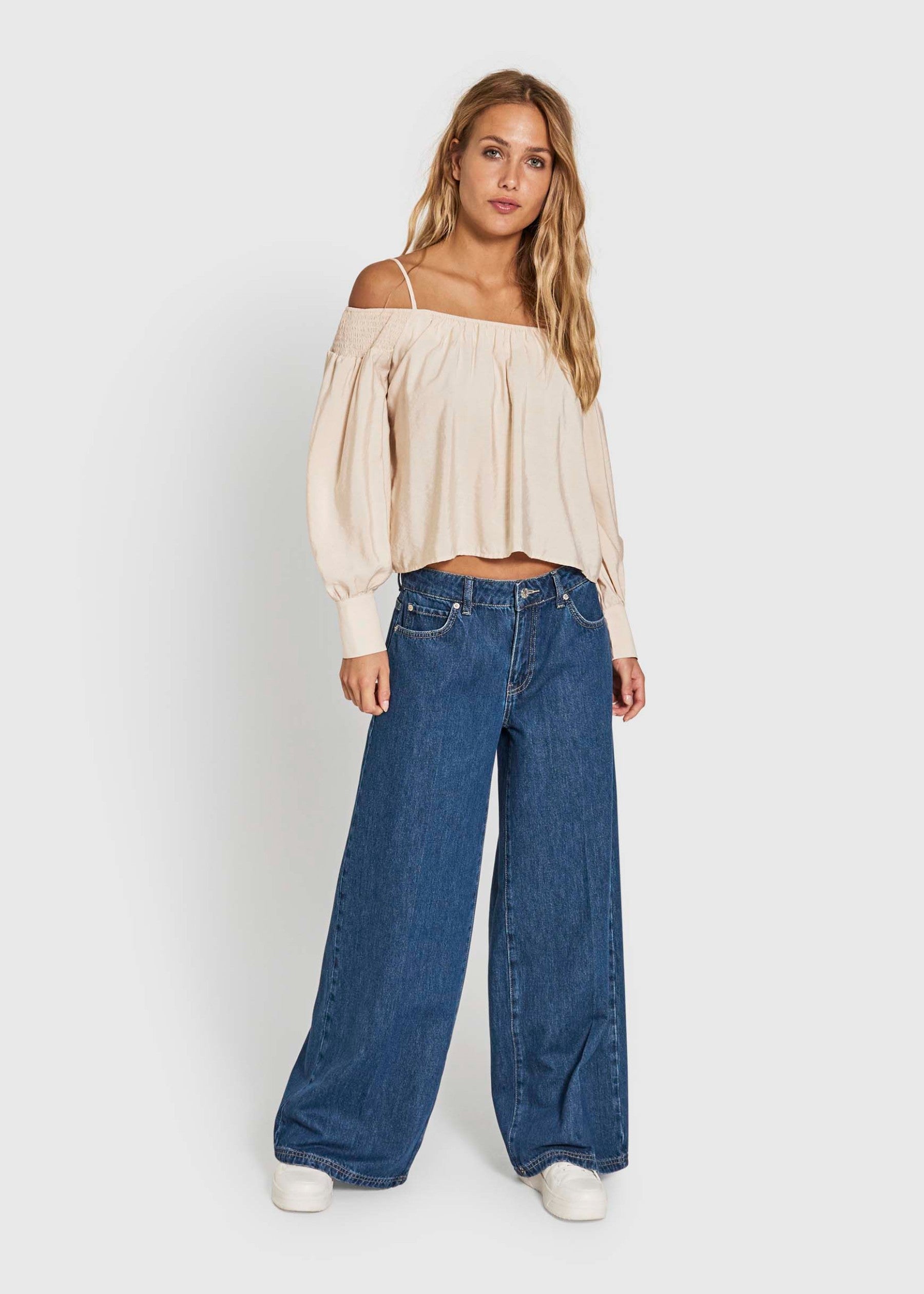 NORR Alyssa off shoulder top Tops Off-white