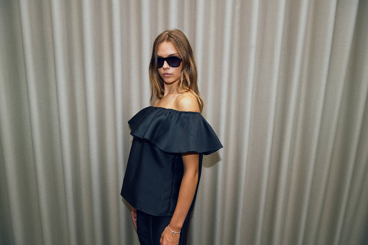 NORR Ana off shoulder top Tops Black