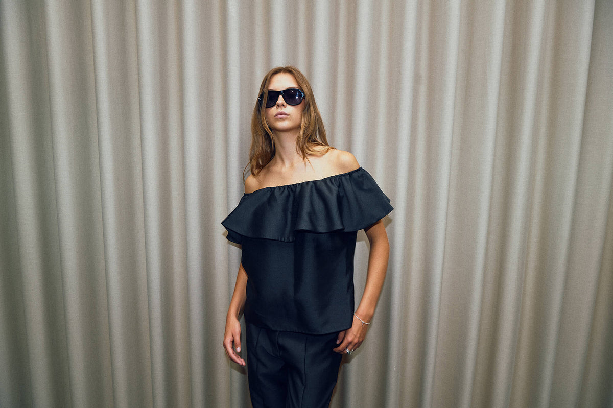 NORR Ana off shoulder top Tops Black
