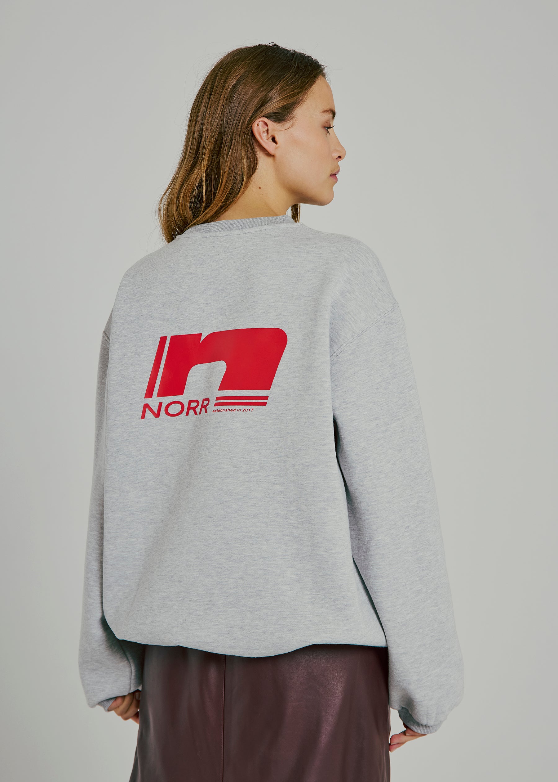 NORR Daphine sweat top Tops Light grey w. red print