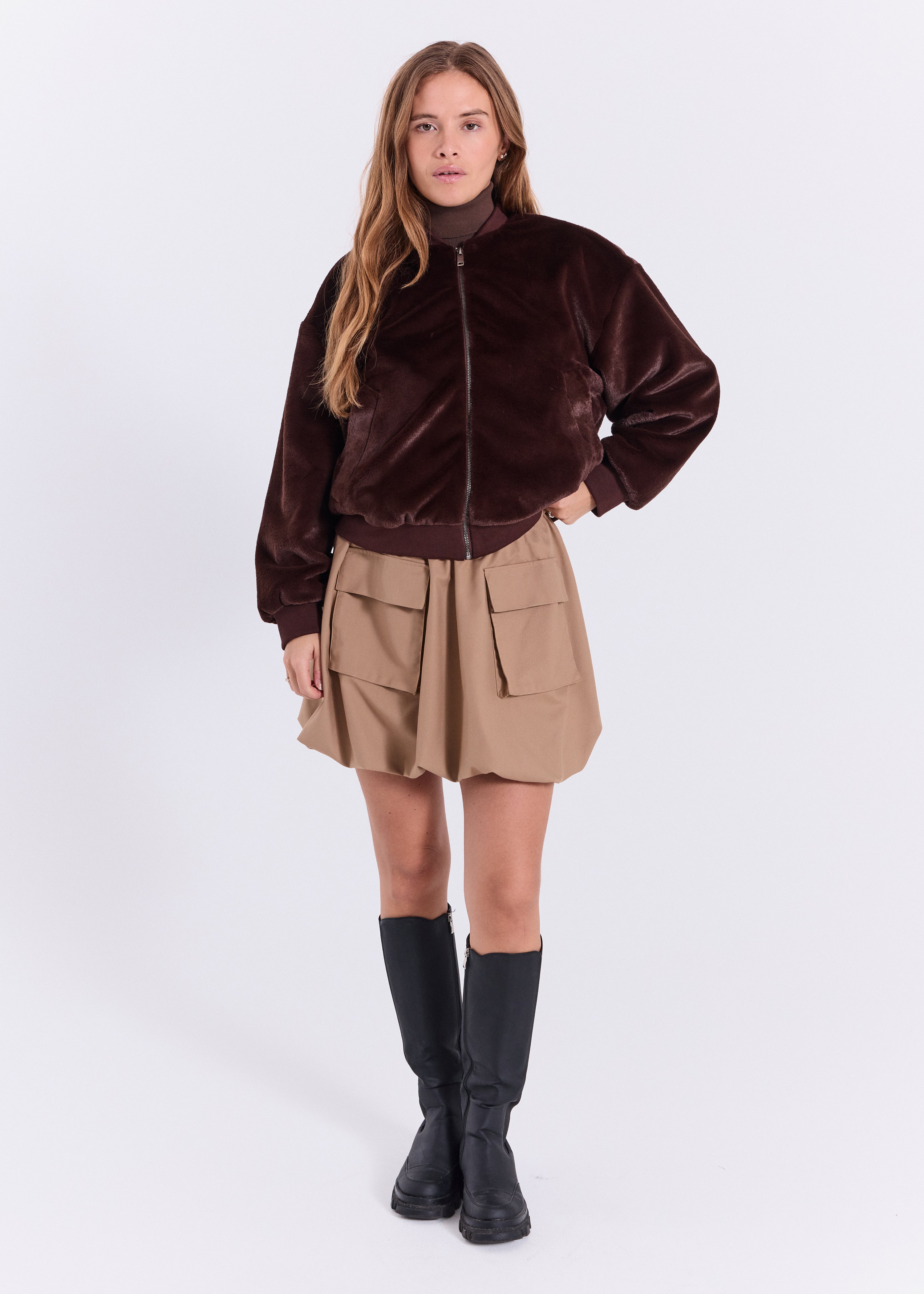 NORR Justina short bubble hem skirt Skirts Warm Beige