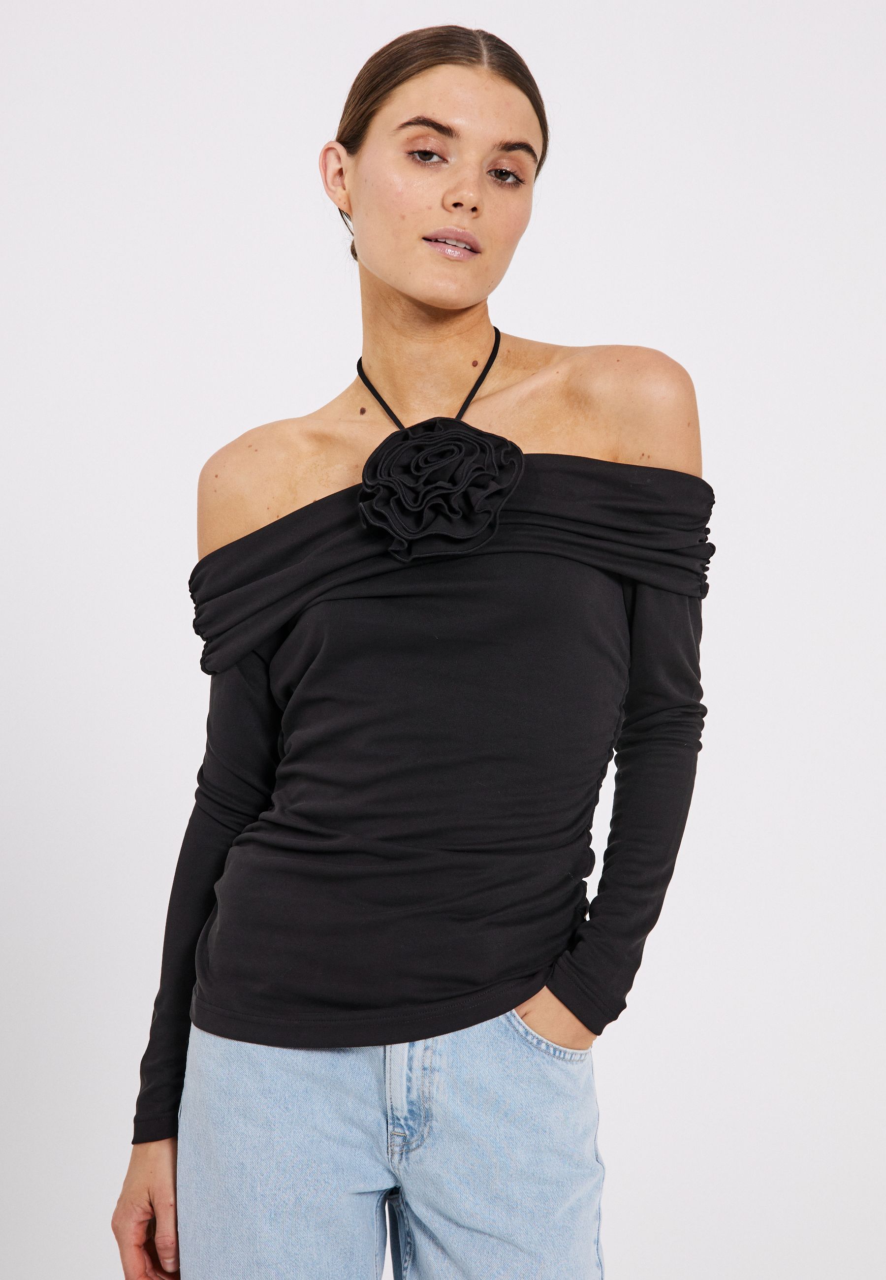 NORR Ulas off-shoulder top Tops Black