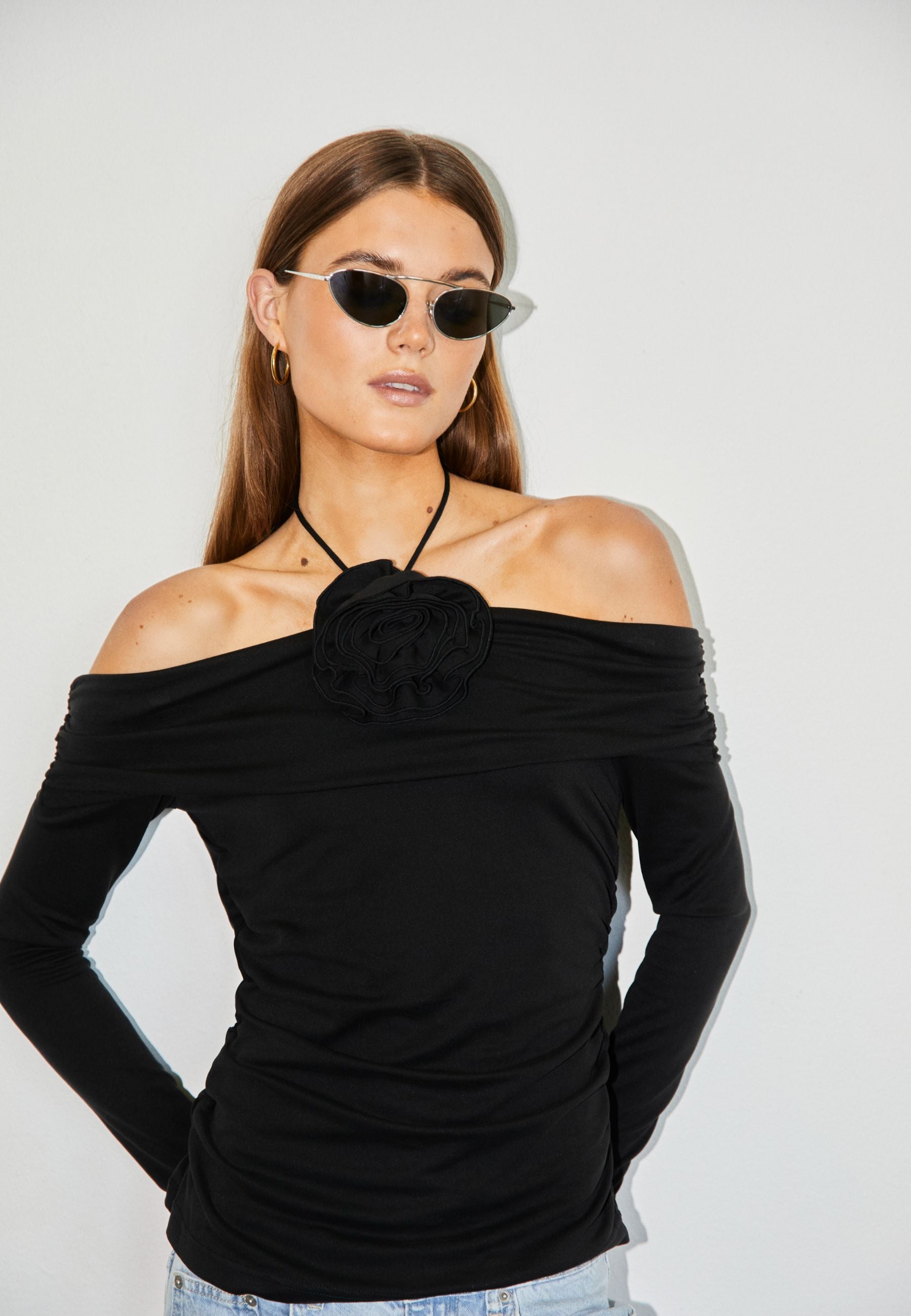 NORR Ulas off-shoulder top Tops Black